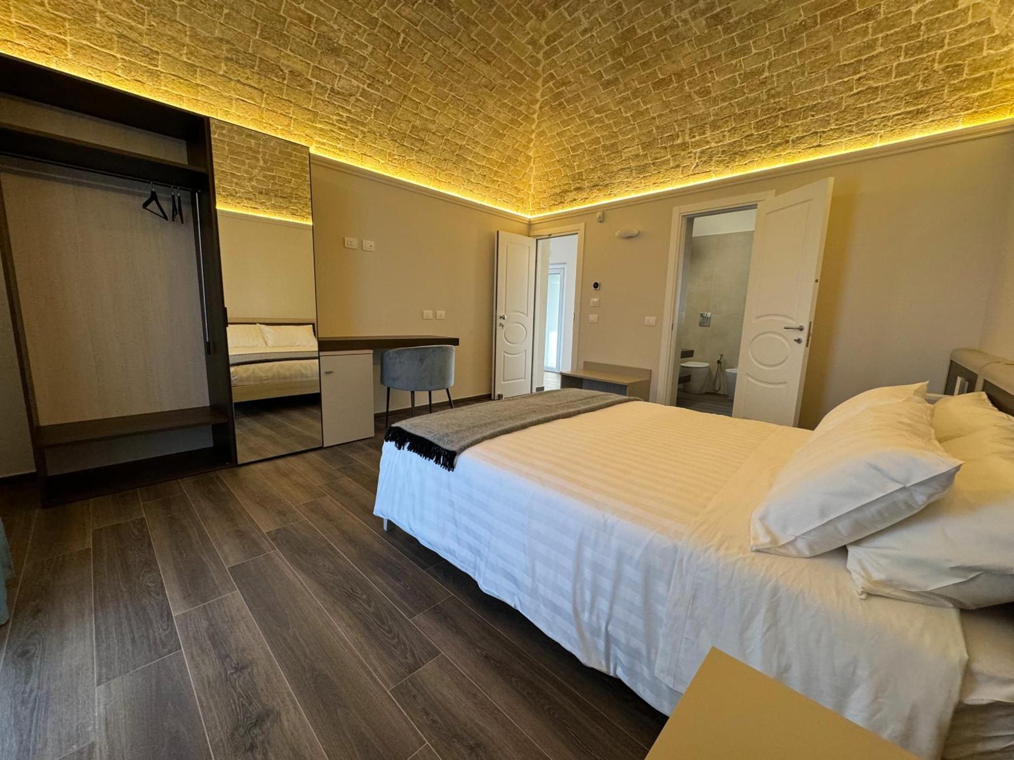 B&B Palazzo Croghan Torre Maggiore Exterior foto